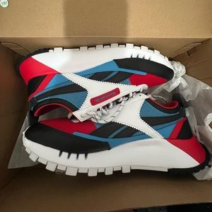Reebok CL Legacy sneakers